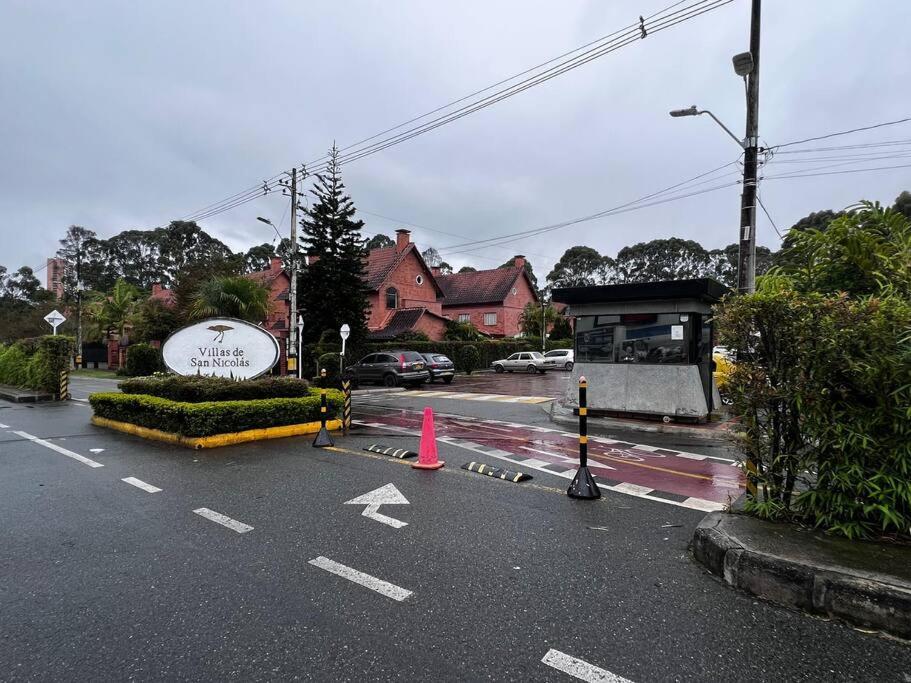 Villa Hermosa Casa , Con Parqueadero En Rionegro Cerca Al Aeropuerto Exterior foto