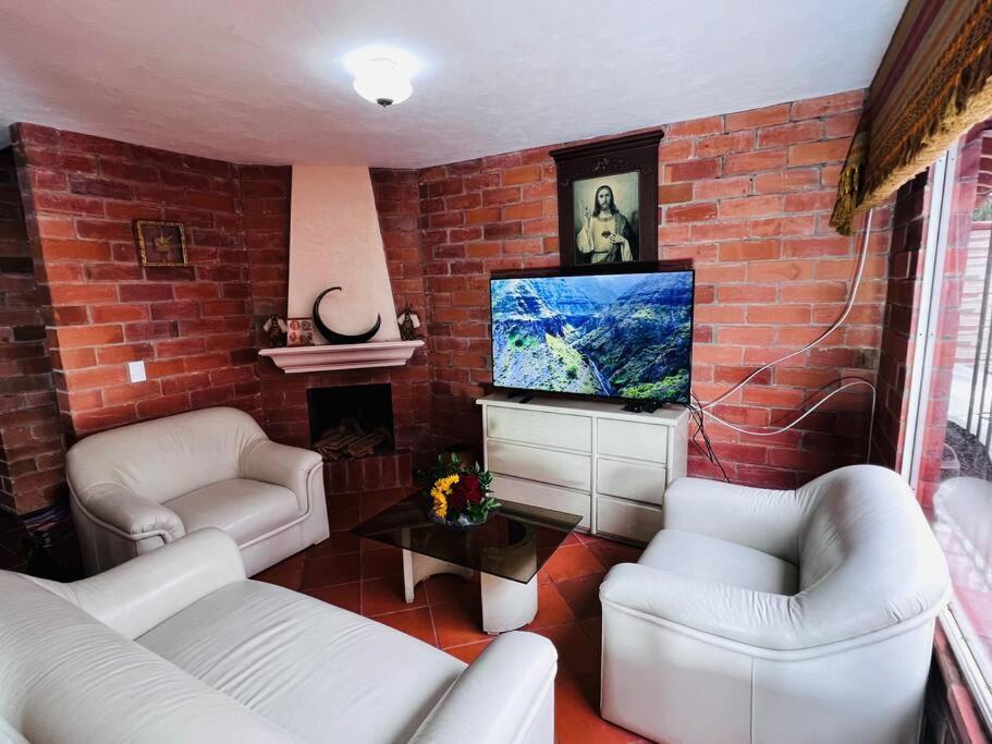 Villa Hermosa Casa , Con Parqueadero En Rionegro Cerca Al Aeropuerto Exterior foto