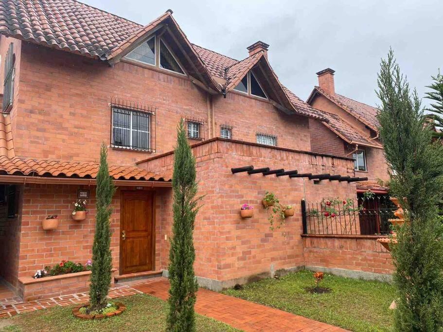 Villa Hermosa Casa , Con Parqueadero En Rionegro Cerca Al Aeropuerto Exterior foto